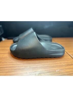 adidas gazelle silver green womens Adidas Yeezy Slide 'Onyx' (2024)  PUSHAS